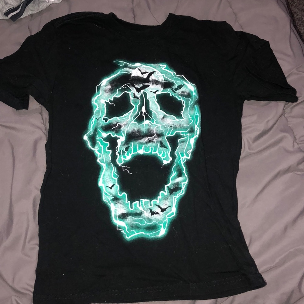 Graphic tee
